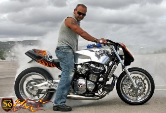 Custom Jean Pierre GSX R 1400 24