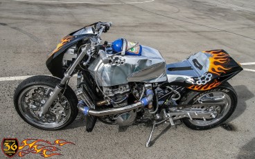 Custom Jean Pierre GSX R 1400 13